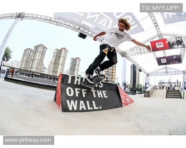 滑板梦想之路：西安滑板队的拼搏与成长故事