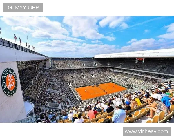 南京网球队的整体压制分析与网球热点的深度解读 南京网球队的整体压制分析与网球热点的深度解读